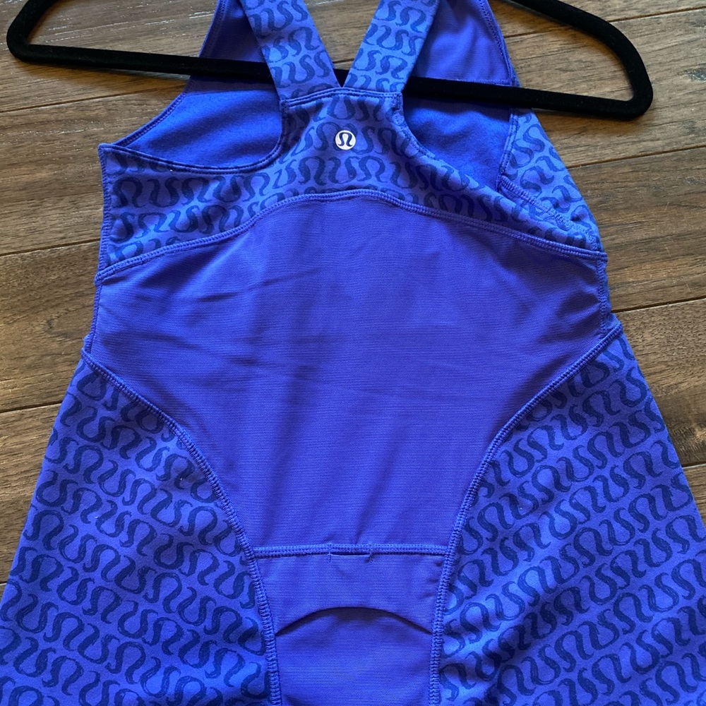 Lululemon Extra Small Workout Top - image 2